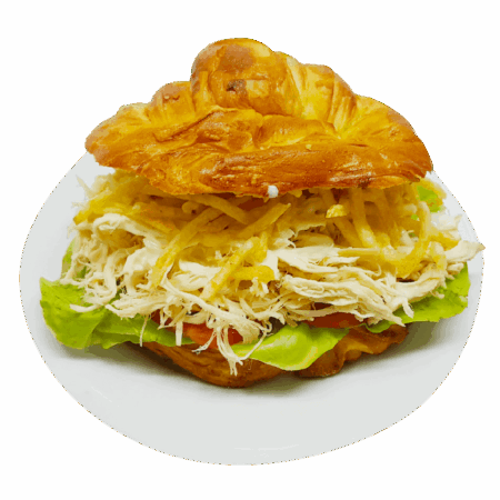 Croissant con Pollo Deshilachado