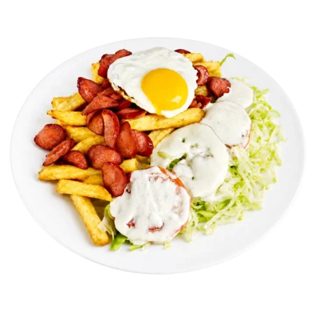 Salchipapa Especial con huevo