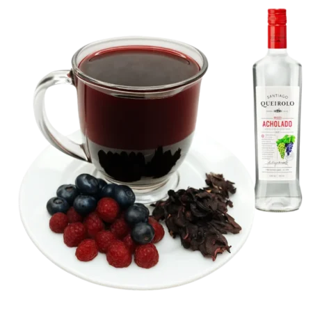 Calientito con Néctar de Frutas, Frutos rojos, Flor de Jamaica y Pisco - Vaso x 300 ml